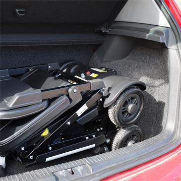 Scooter plegable eléctrico para adultos. Color negro