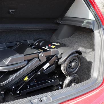 Scooter plegable eléctrico para adultos. Color negro