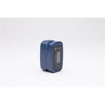 Pulsioximetro de dedo en color blueberry con pantalla LCD