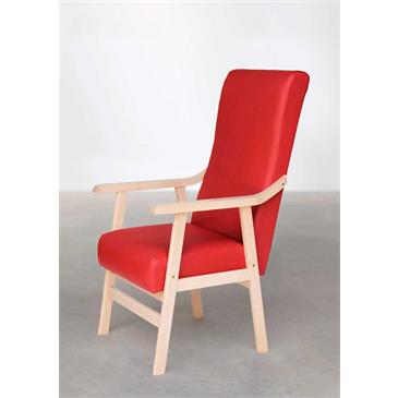 Sillón con respaldo alto de madera de haya. Tapiceria vinilica