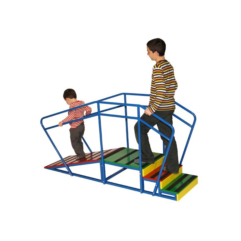 Escalera con pasamanos