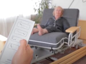Cómo levantar a una persona encamada