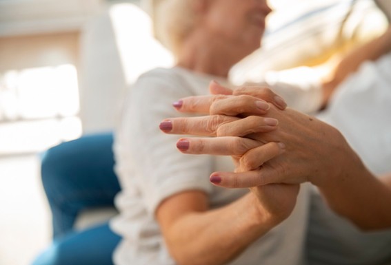 Cuidado emocional para personas myores dependientes