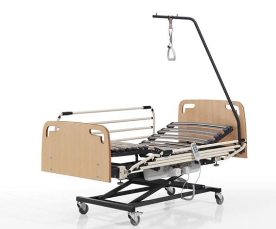 Cama con carro elevador eléctrico